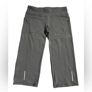 ATHLETA womens black workout gym athleisure cropped pants EUC